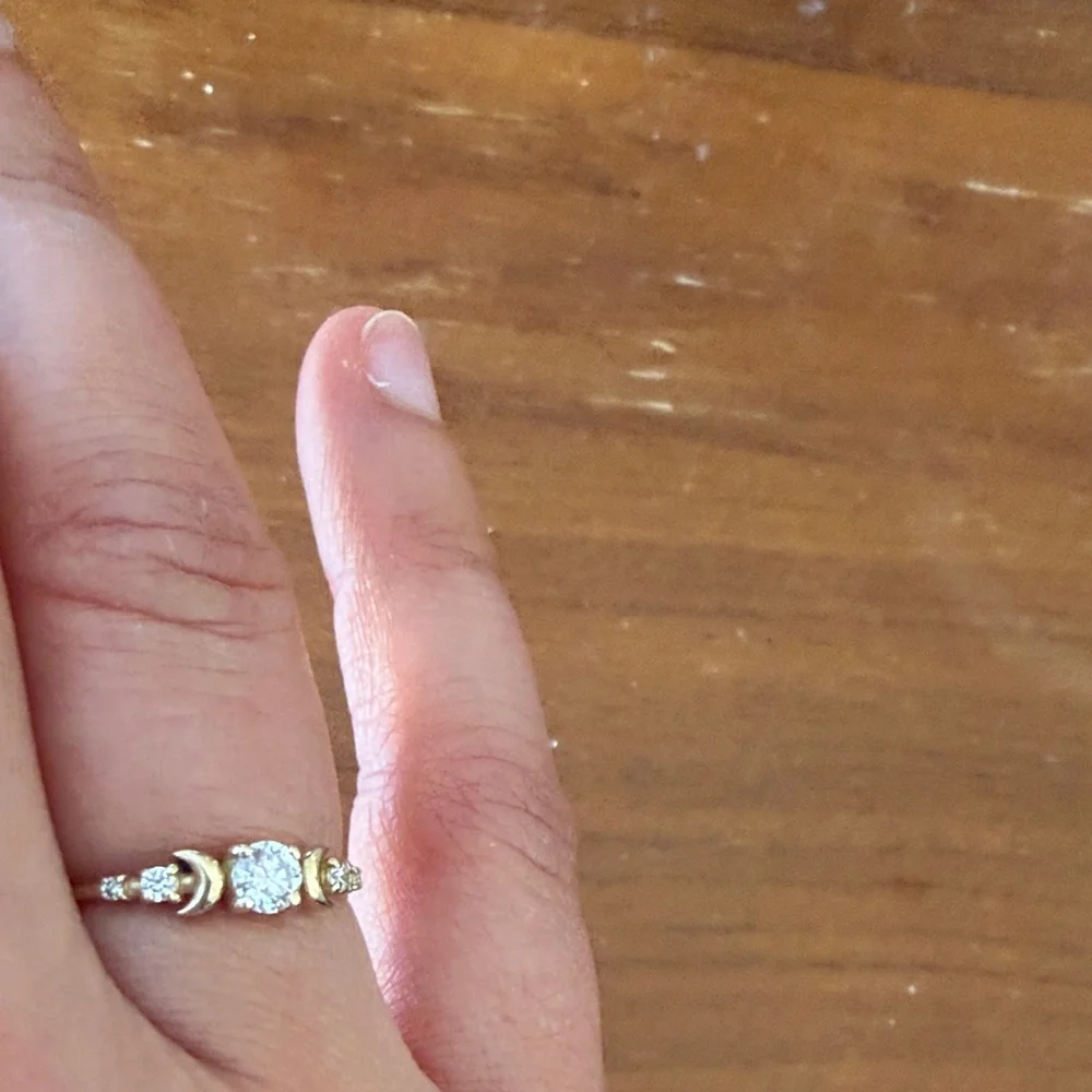 Custom moon phase diamond ring - Picture 6 of 8